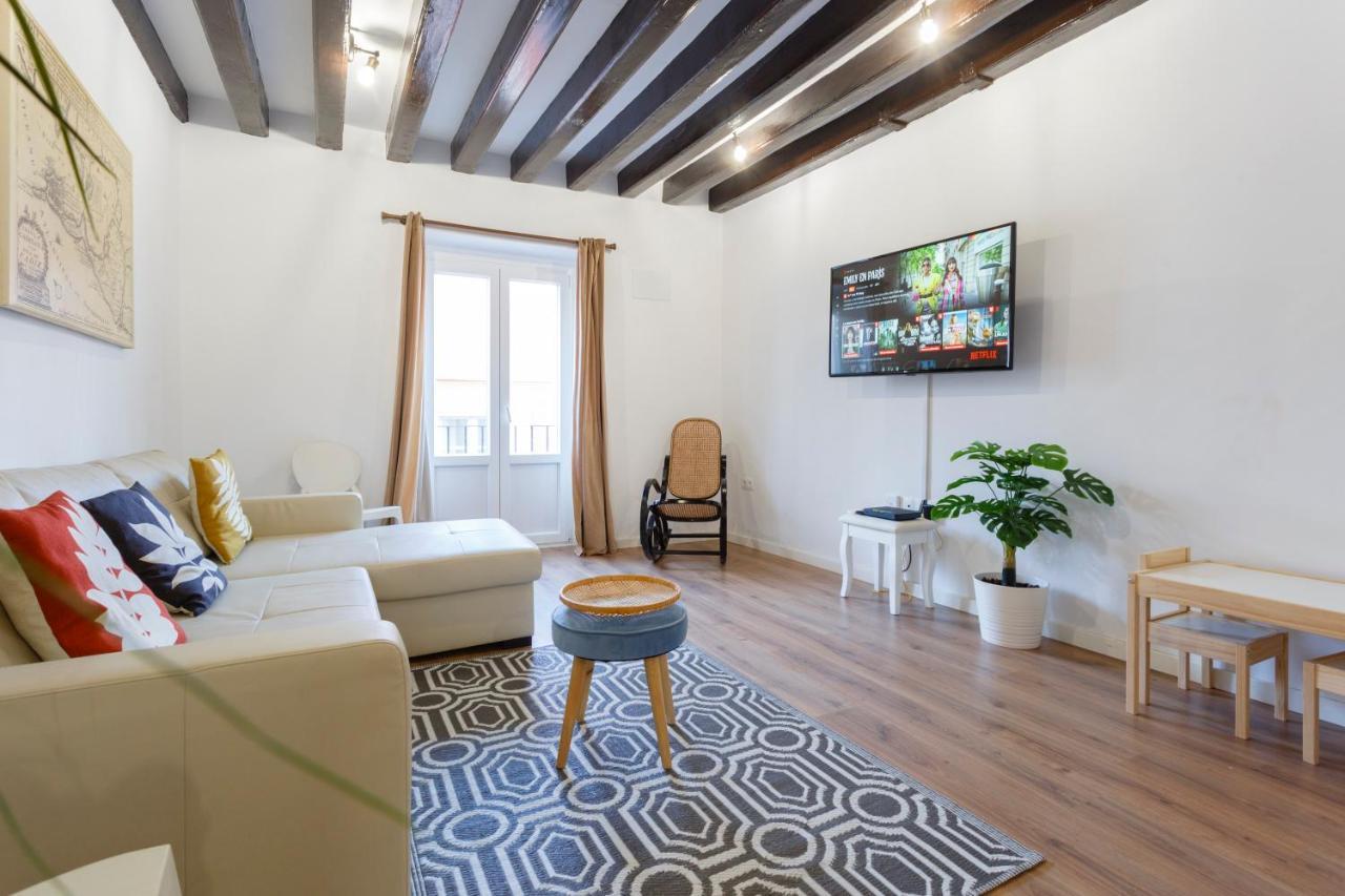 Tacita Family Home By Cadiz4Rentals Luaran gambar